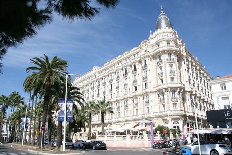 Exposition à Cannes sur la Croisette pour les Fêtes de l'architecture